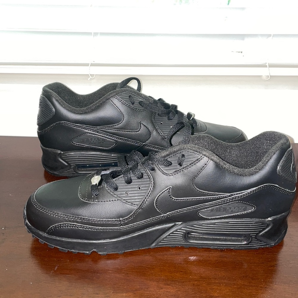 Nike Air max 90s black on black